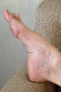 Pointed Right Instep
